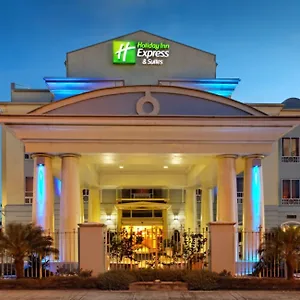 https://holiday-inn-express-hotel-and-suites-trincity-trinidad-airport.comcaribbean.com